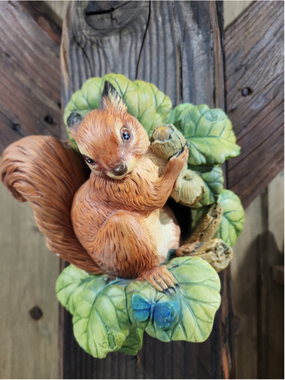 Vtg 1960s 3D Bossons Squirrel Acorn Chalkware Hanging Wall Art Plaque England